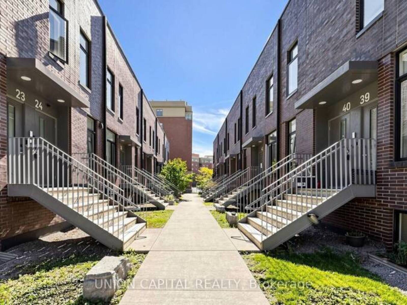 42 - 1740 SIMCOE STREET N, Oshawa, Ontario L1G 0C3
