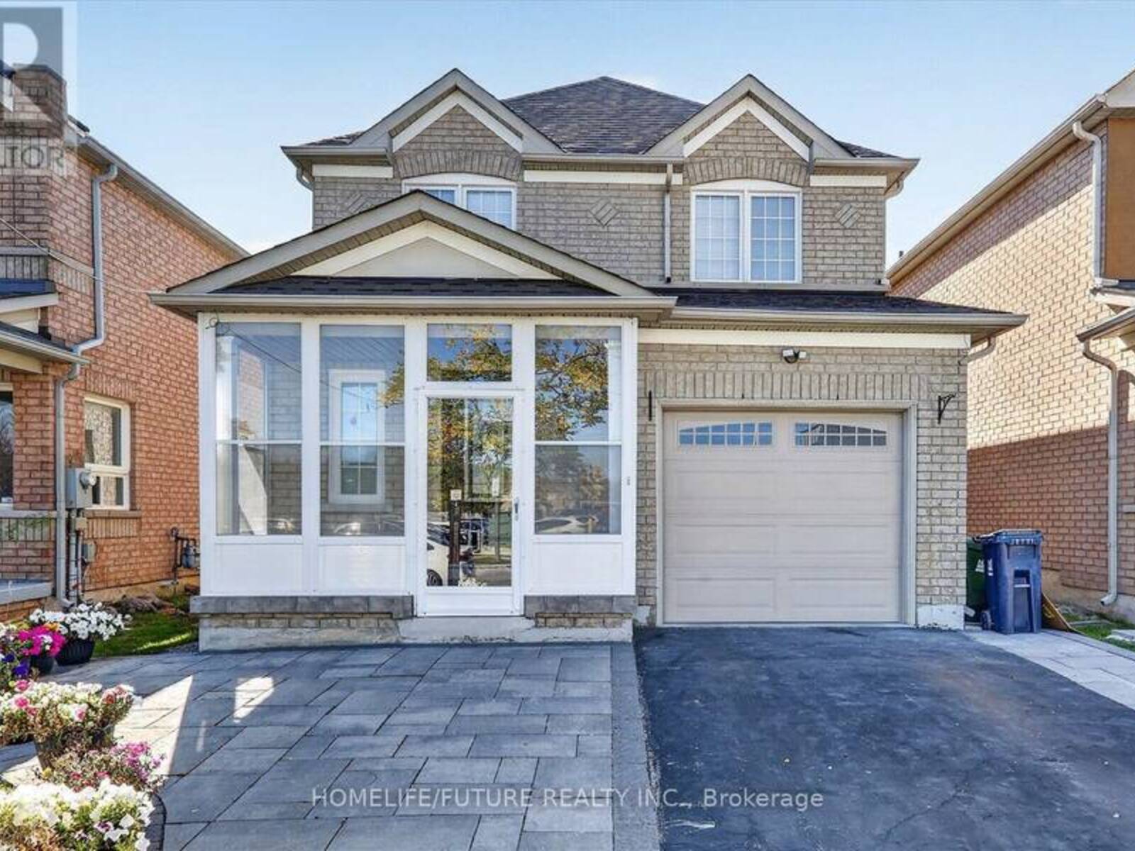 23 SEASONS DRIVE, Toronto, Ontario M1X 1X4