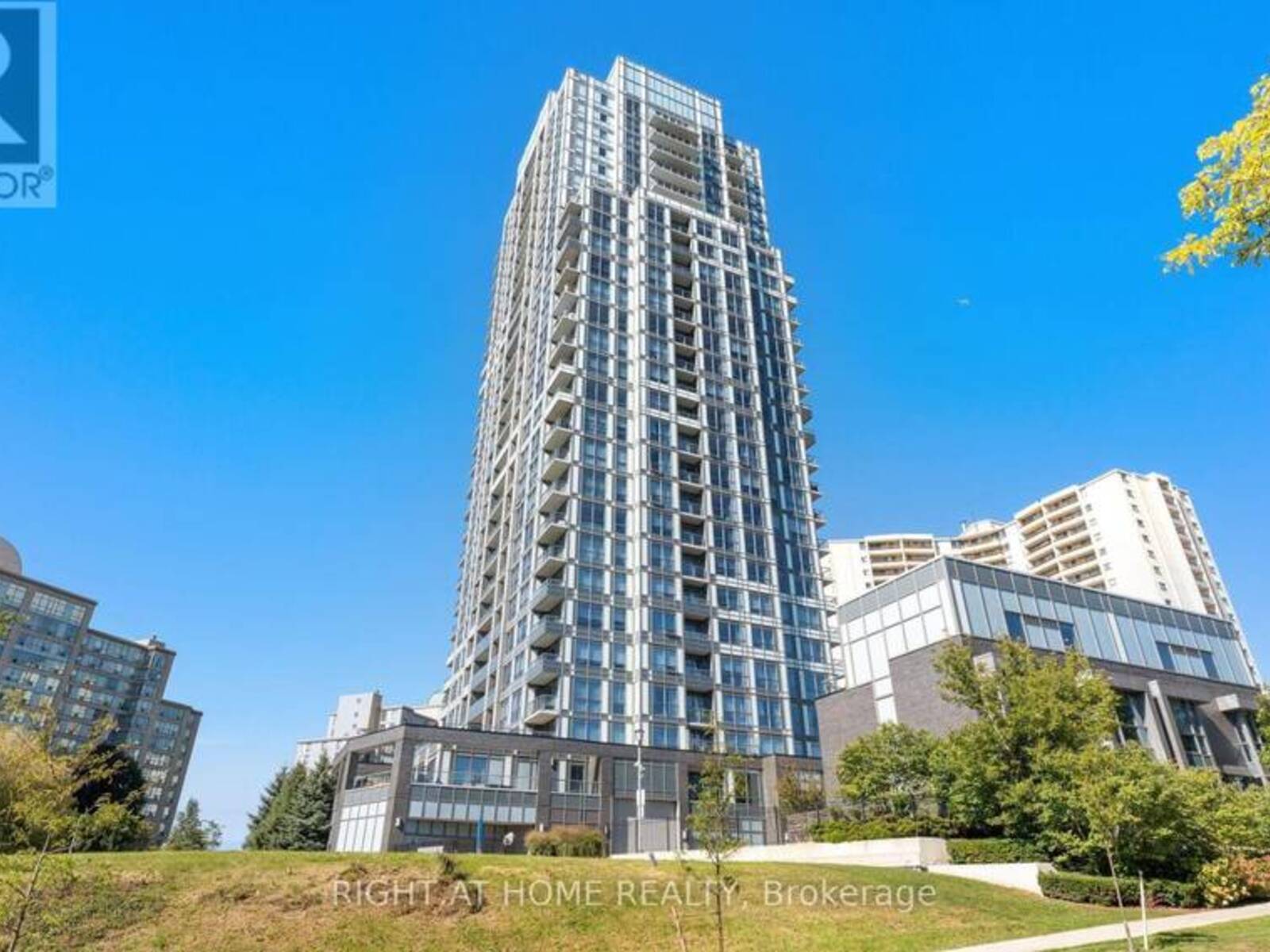 2112 - 18 GRAYDON HALL DRIVE, Toronto, Ontario M3A 0A4