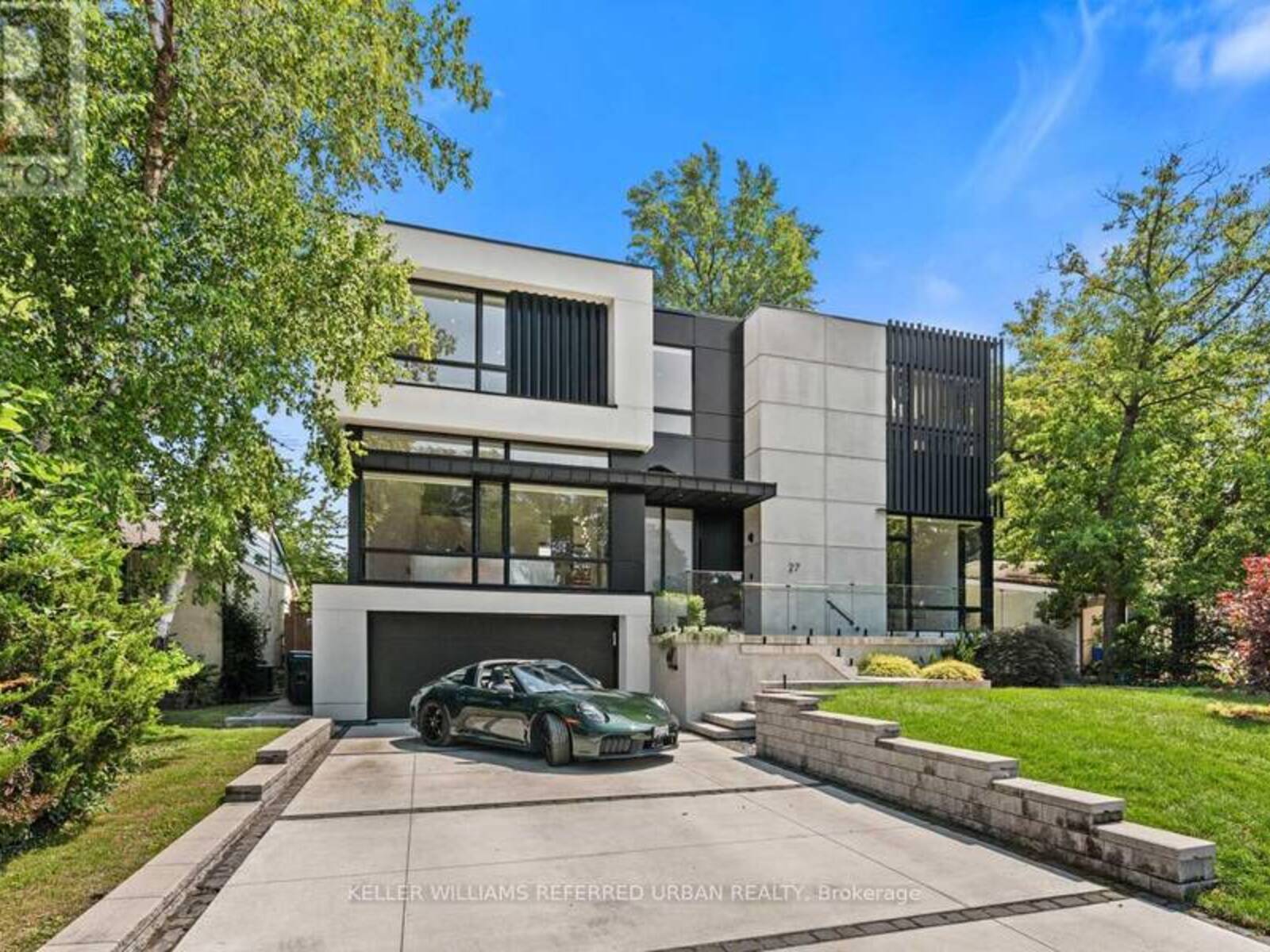 27 BERKINSHAW CRESCENT, Toronto, Ontario M3B 2T1