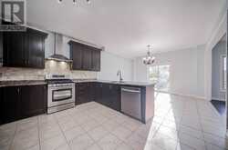 146 ART WEST AVENUE | Newmarket Ontario | Slide Image Twenty-one