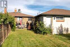 1633 CORAM CRESCENT | Mississauga Ontario | Slide Image Fifty