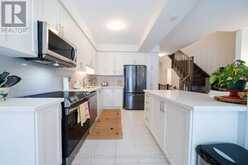 30 CLELAND AVENUE | Hamilton Ontario | Slide Image Twelve