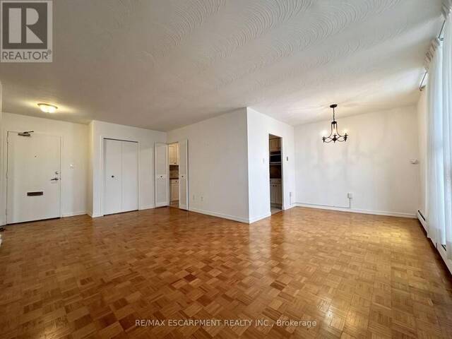 809 - 35 TOWERING HEIGHTS BOULEVARD St. Catharines Ontario, L2T 3G9 - 1 Bedroom Condo For Sale