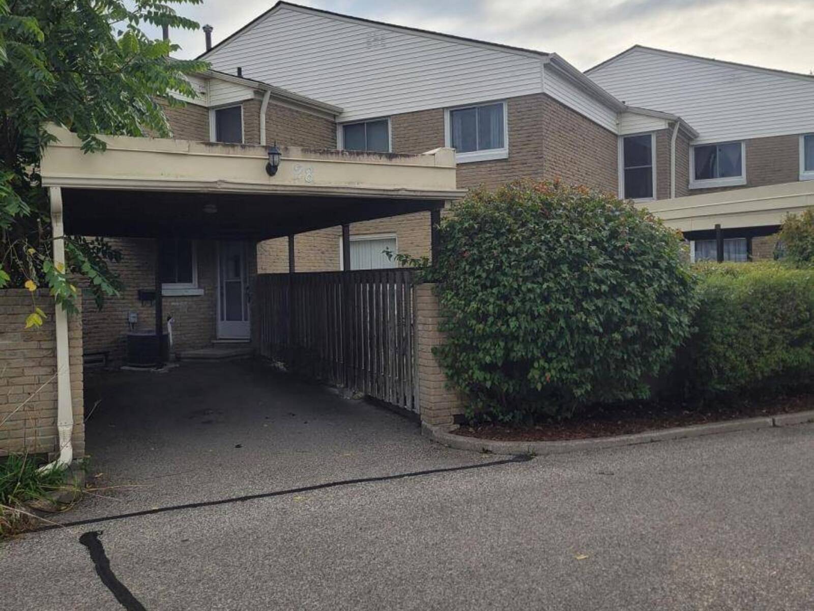 28 - 415 MORGAN AVENUE, Kitchener, Ontario N2A 2V6