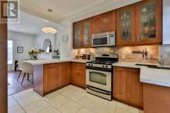 46 BLANDFORD STREET | Toronto Ontario | Slide Image Nine