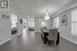 24 HYDRANGEA HOLLOW | East Gwillimbury Ontario | Slide Image Three