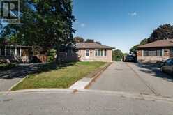 19 GILLRIE COURT | Brantford Ontario | Slide Image One