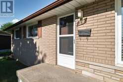 19 GILLRIE COURT | Brantford Ontario | Slide Image Four