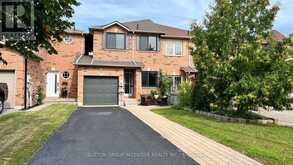 15 BRUCE CRESCENT | Barrie Ontario | Slide Image Two