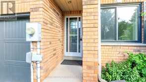 15 BRUCE CRESCENT | Barrie Ontario | Slide Image Five