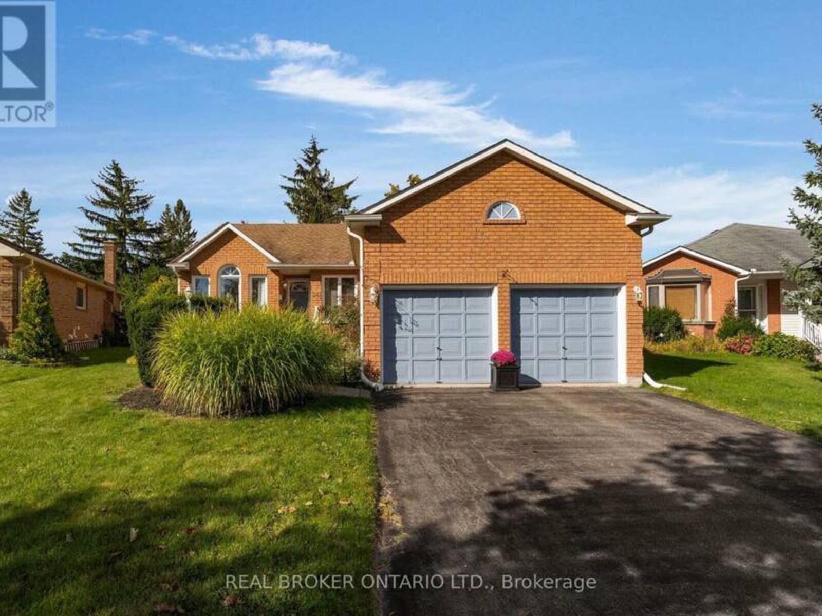 36 WEBB STREET, Barrie, Ontario L4N 6V2
