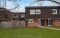 39 - 521 TIMBER LANE | Burlington Ontario | Slide Image One