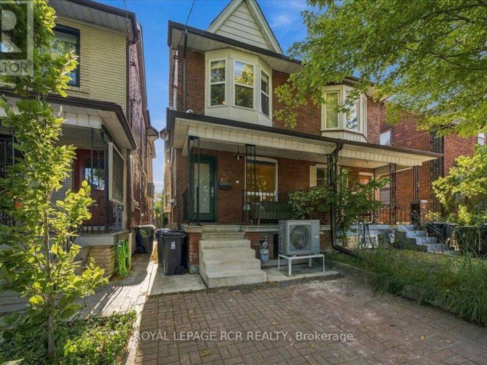 964 SHAW STREET, Toronto, Ontario M6G 3M7