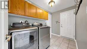32 WILLOUGHBY WAY | Halton Hills Ontario | Slide Image Forty