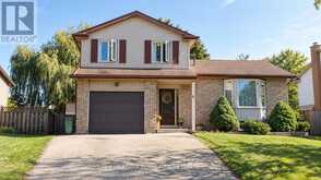 3 DUNHILL CRESCENT N | Guelph Ontario | Slide Image One