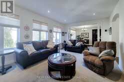 23 CURRAN ROAD | Hamilton Ontario | Slide Image Fourteen