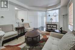 23 CURRAN ROAD | Hamilton Ontario | Slide Image Nine