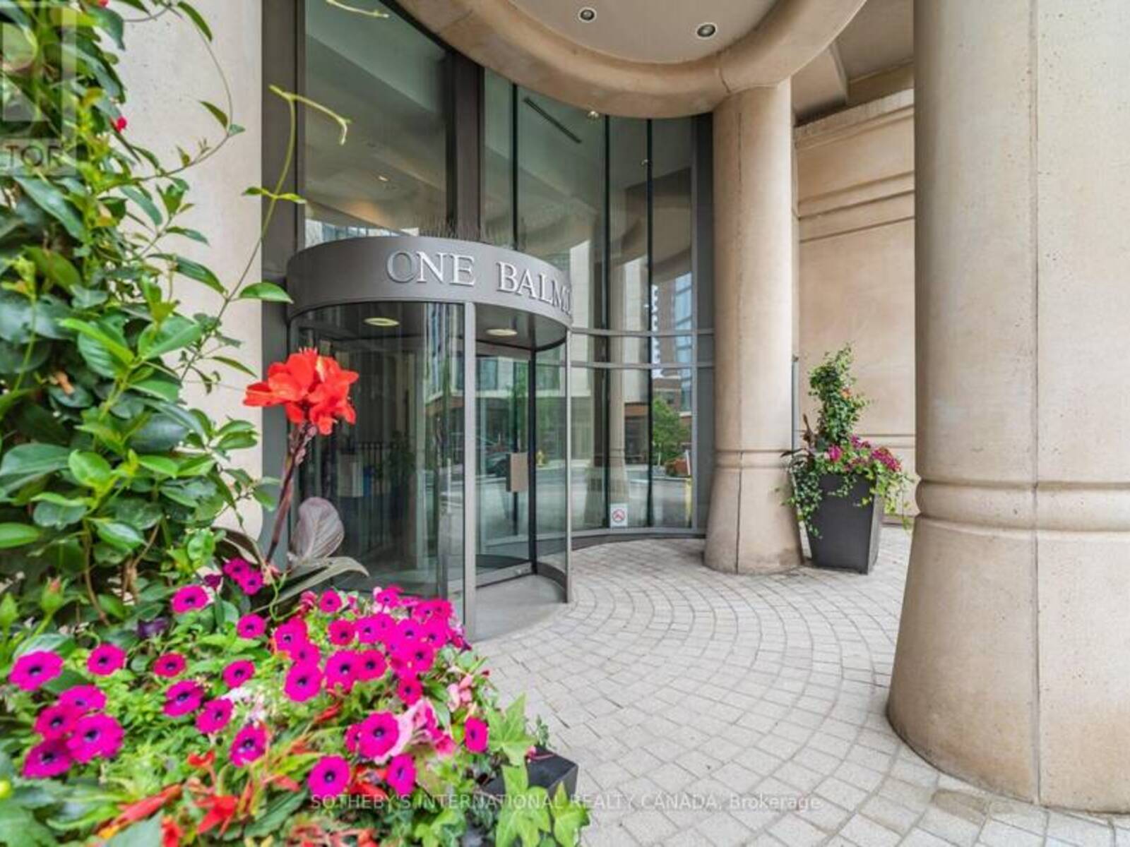 201 - 1 BALMORAL AVENUE, Toronto, Ontario M4V 3B9