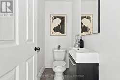 91 GLEN DAVIS CRESCENT | Toronto Ontario | Slide Image Fourteen
