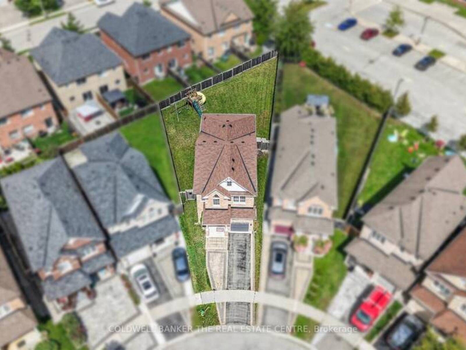 18 HEREFORDSHIRE CRESCENT, Newmarket, Ontario L9N 0B7