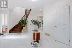 872 HILTON BOULEVARD | Newmarket Ontario | Slide Image Nine