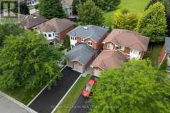 872 HILTON BOULEVARD | Newmarket Ontario | Slide Image Three