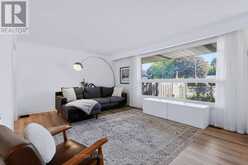 16 - 4018 LONGMOOR DRIVE | Burlington Ontario | Slide Image Eleven