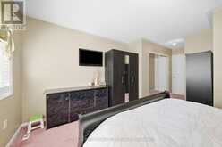 552 - 83 MONDEO DRIVE | Toronto Ontario | Slide Image Fifteen