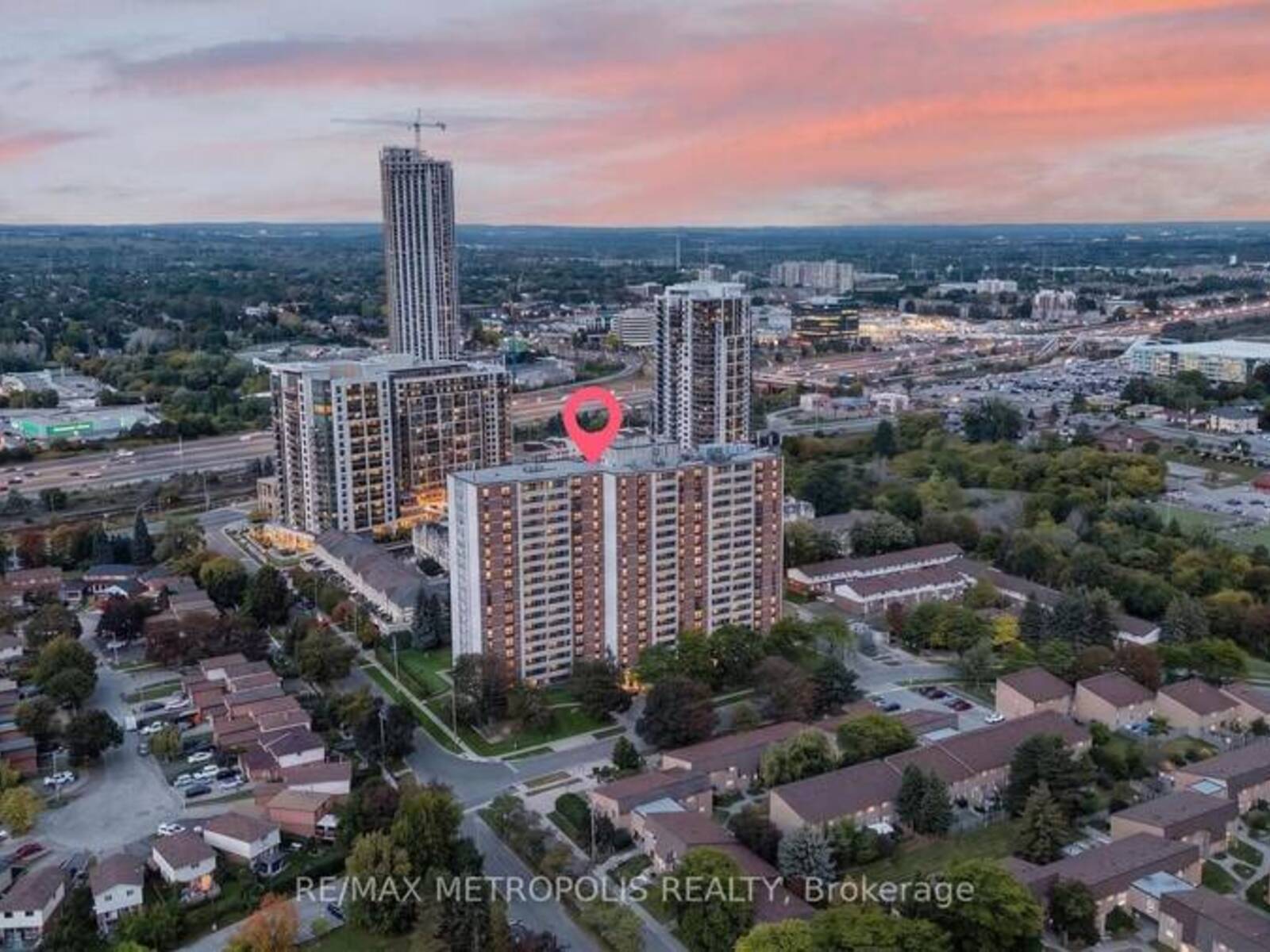 801 - 1210 RADOM STREET, Pickering, Ontario L1W 2Z3
