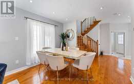 17 RUSHINGBROOK DRIVE | Richmond Hill Ontario | Slide Image Fifteen