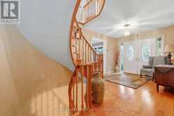 17 BLACK WILLOW COURT | Richmond Hill Ontario | Slide Image Thirteen