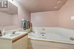 17 BLACK WILLOW COURT | Richmond Hill Ontario | Slide Image Forty