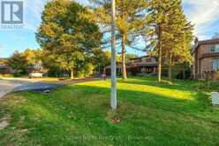 17 BLACK WILLOW COURT | Richmond Hill Ontario | Slide Image Six