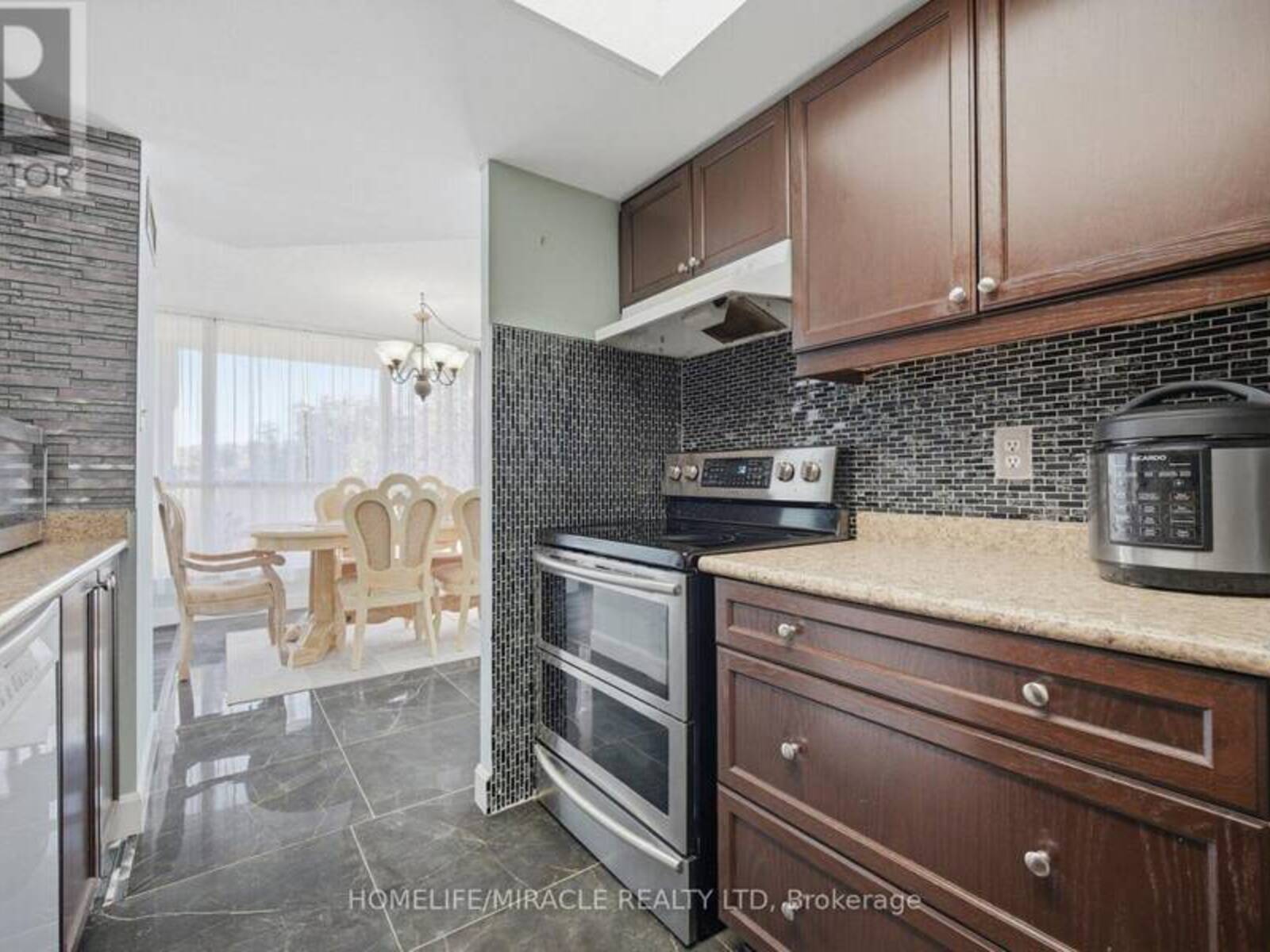 206 - 1 ROWNTREE ROAD, Toronto, Ontario M9V 5G7