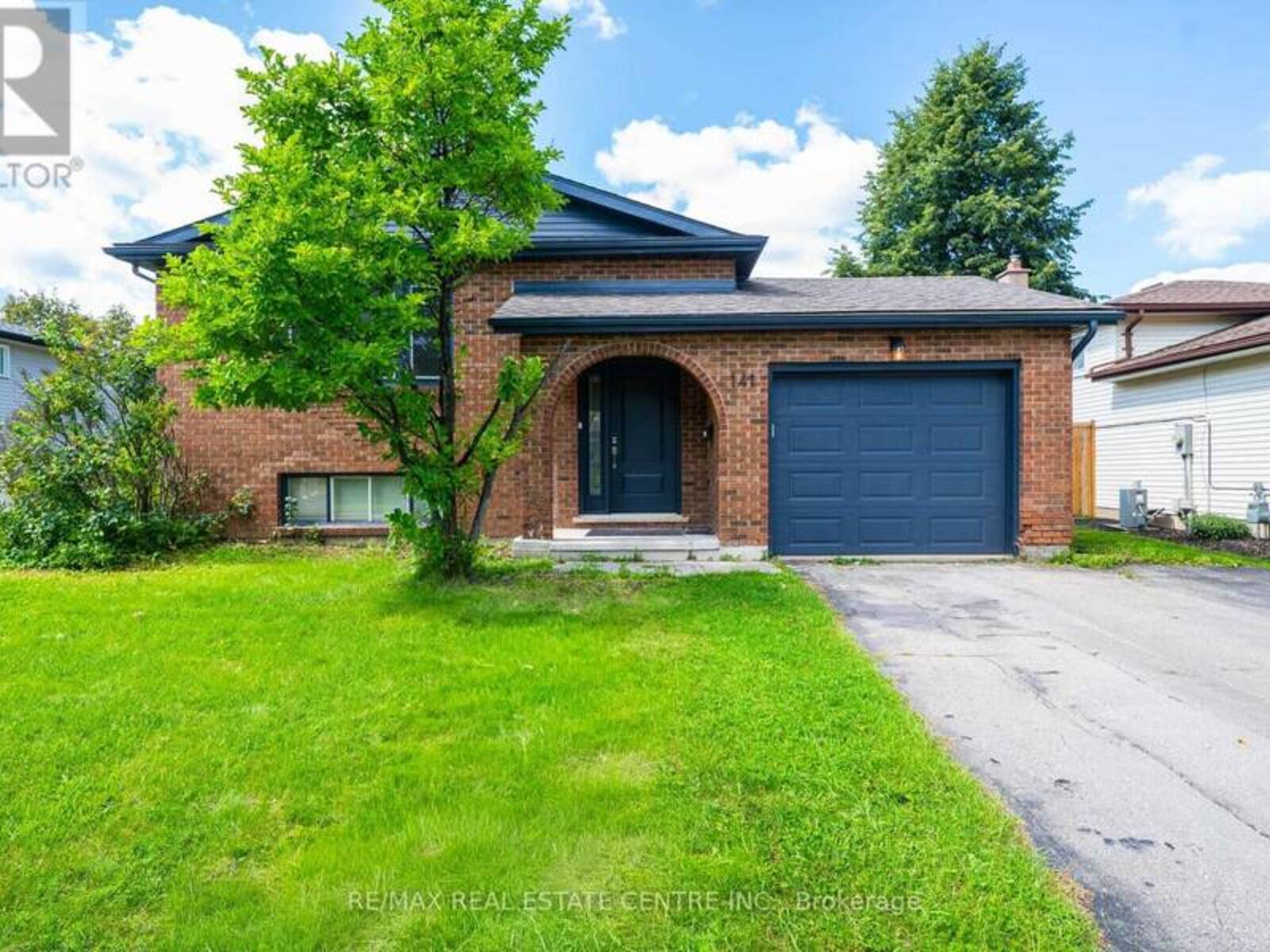 141 CEDAR CREST STREET, Kitchener, Ontario N2N 2A6