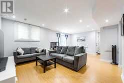 938 - 75 WELDRICK ROAD E | Richmond Hill Ontario | Slide Image Sixteen