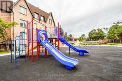 938 - 75 WELDRICK ROAD E | Richmond Hill Ontario | Slide Image Thirty-nine