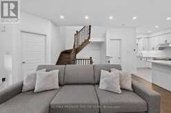 233 VIVANT STREET | Newmarket Ontario | Slide Image Eight