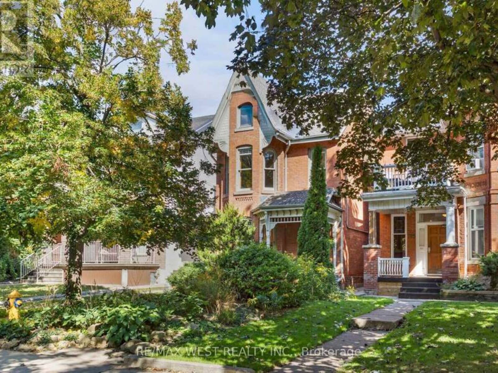 195 DUNN AVENUE, Toronto, Ontario M6K 2S1