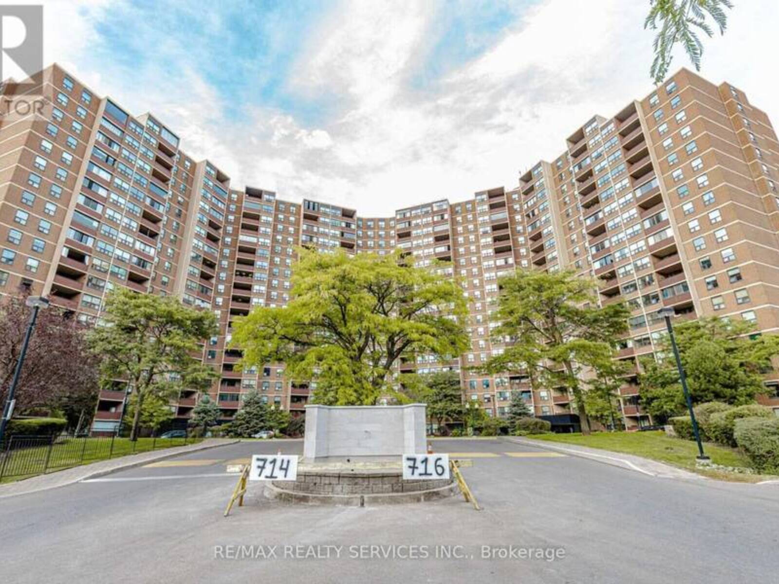 1405 - 716 THE WEST MALL, Toronto, Ontario M9C 4X6