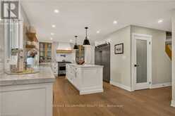 204 FALLINGBROOK DRIVE | Ancaster Ontario | Slide Image Twelve