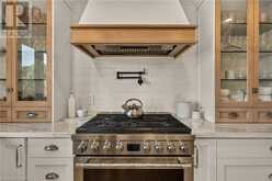 204 FALLINGBROOK DRIVE | Ancaster Ontario | Slide Image Thirteen