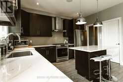 18 JOYCE CRESCENT | Fonthill Ontario | Slide Image Thirteen