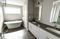 18 JOYCE CRESCENT | Fonthill Ontario | Slide Image Sixteen