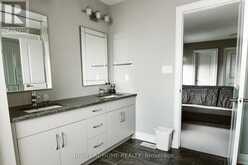 18 JOYCE CRESCENT | Fonthill Ontario | Slide Image Seventeen