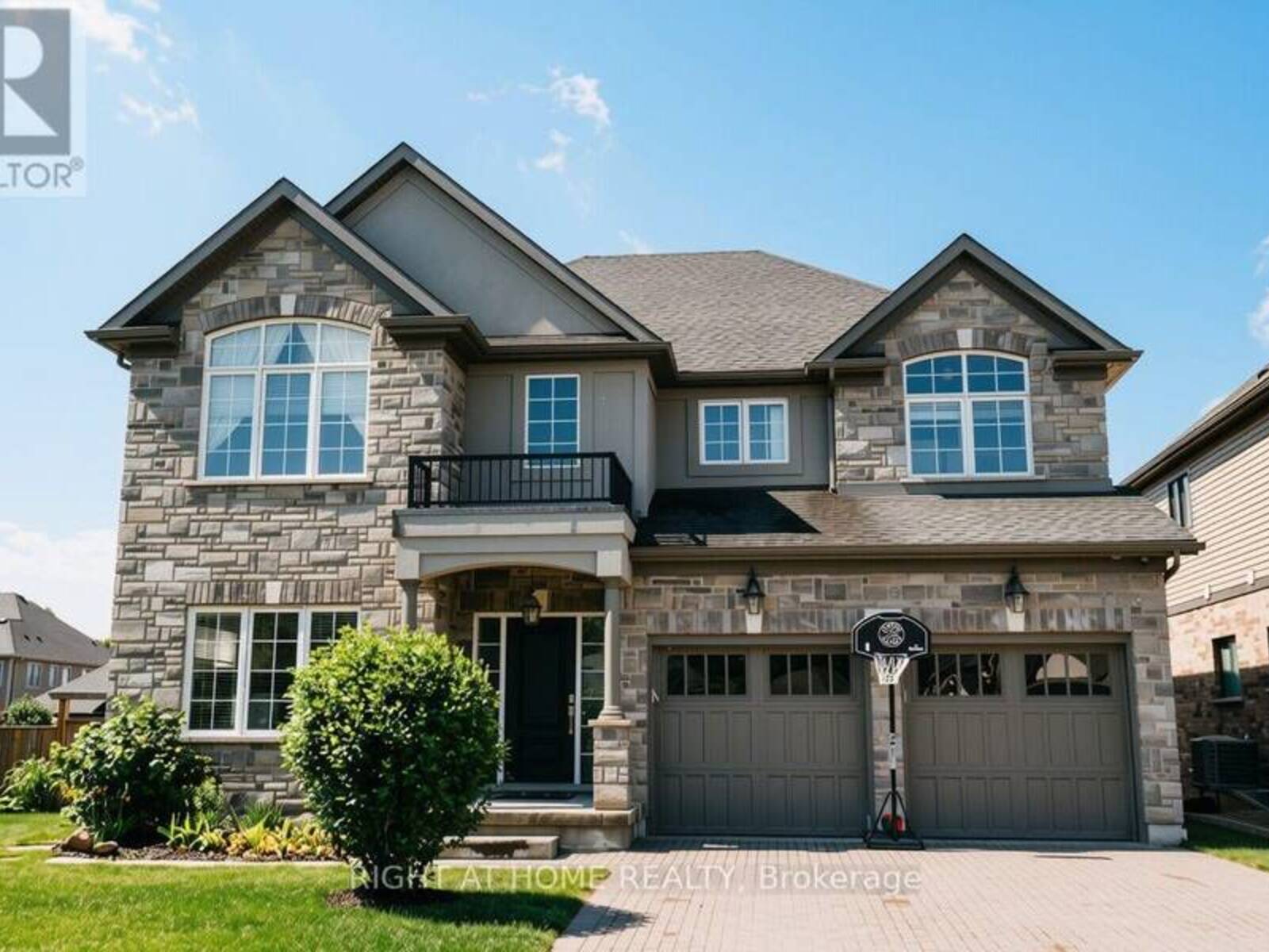 18 JOYCE CRESCENT, Fonthill, Ontario L3E 0S5
