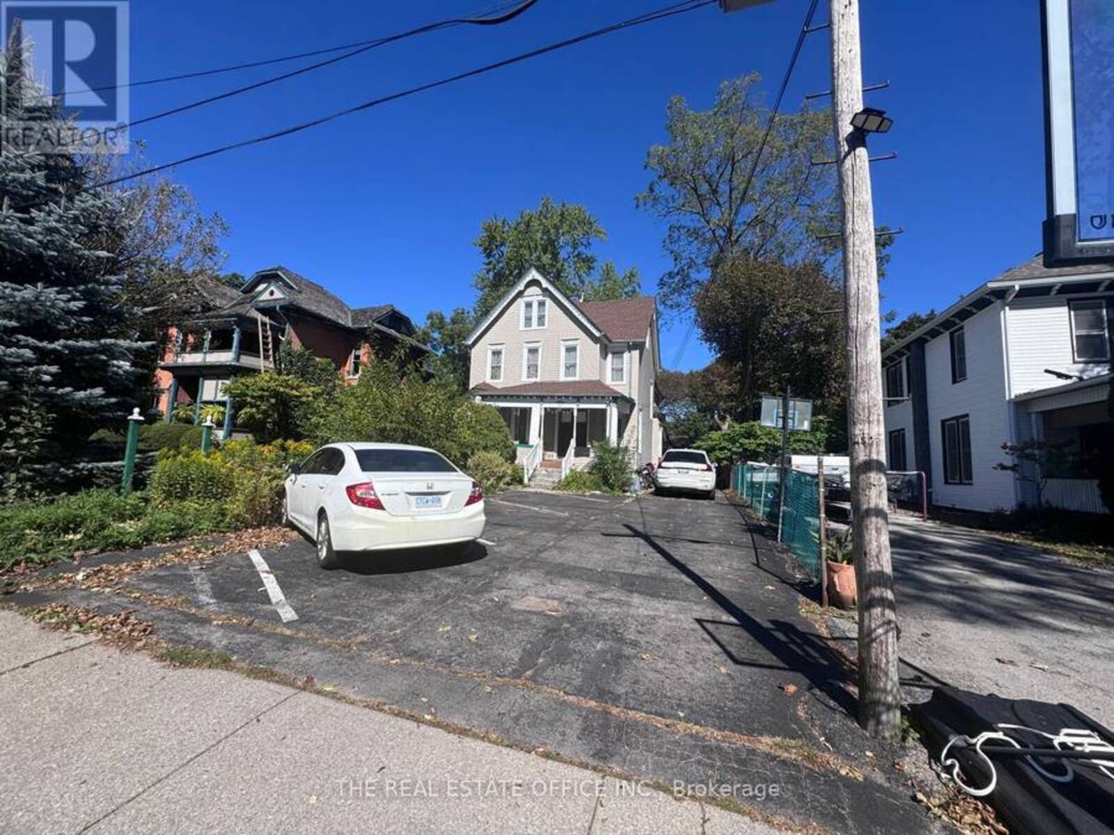4327 SIMCOE STREET, Niagara Falls, Ontario L2E 1T5