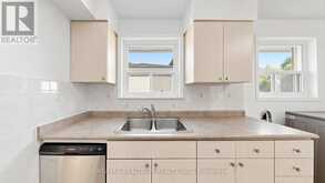 23 LESGAY CRESCENT | Toronto Ontario | Slide Image Twelve