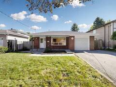 23 LESGAY CRESCENT Toronto Ontario, M2J 2H9